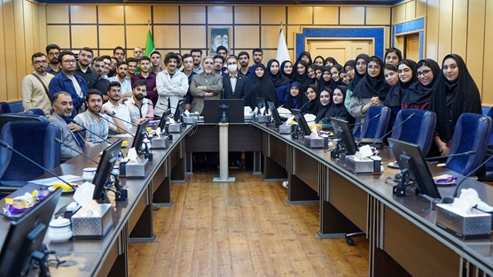  آیین تکریم و معارفه دبیر تشکیلات انجمن اسلامی ۱۳۴۸ برگزار شد